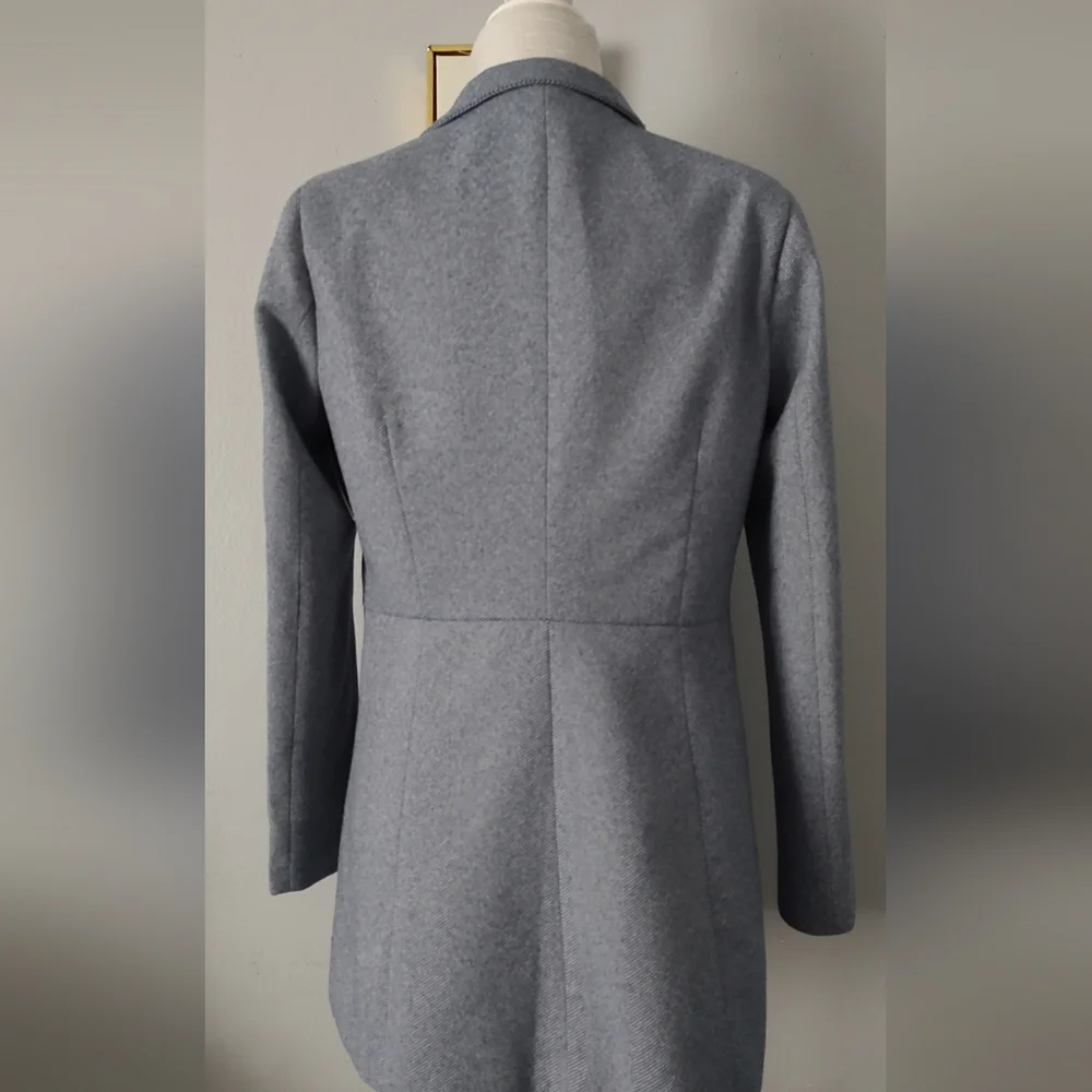 Unbranded blazer  Women Color Blue Two Pockets Super Comfortable Size Large New